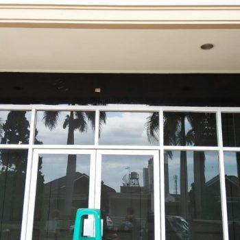 Satu Set Jendela & Pintu Aluminium